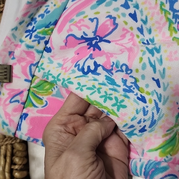 VEUC sz 4 Lilly Pulitzer 5" Buttercup Knit Shorts - Picture 4 of 9